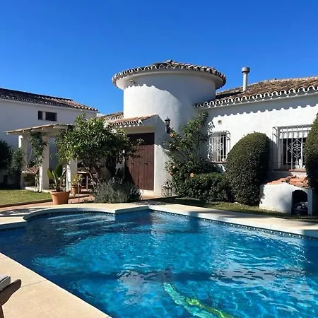 Lovely In San Pedro De Alcantara, Villa *